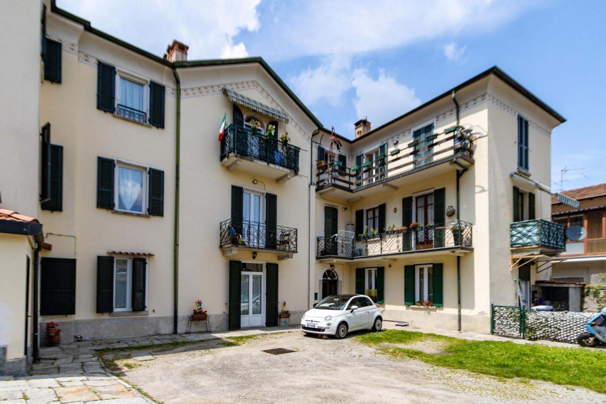 Le Dalie - Appartamento Stresa - Magognino Brisino Εξωτερικό φωτογραφία